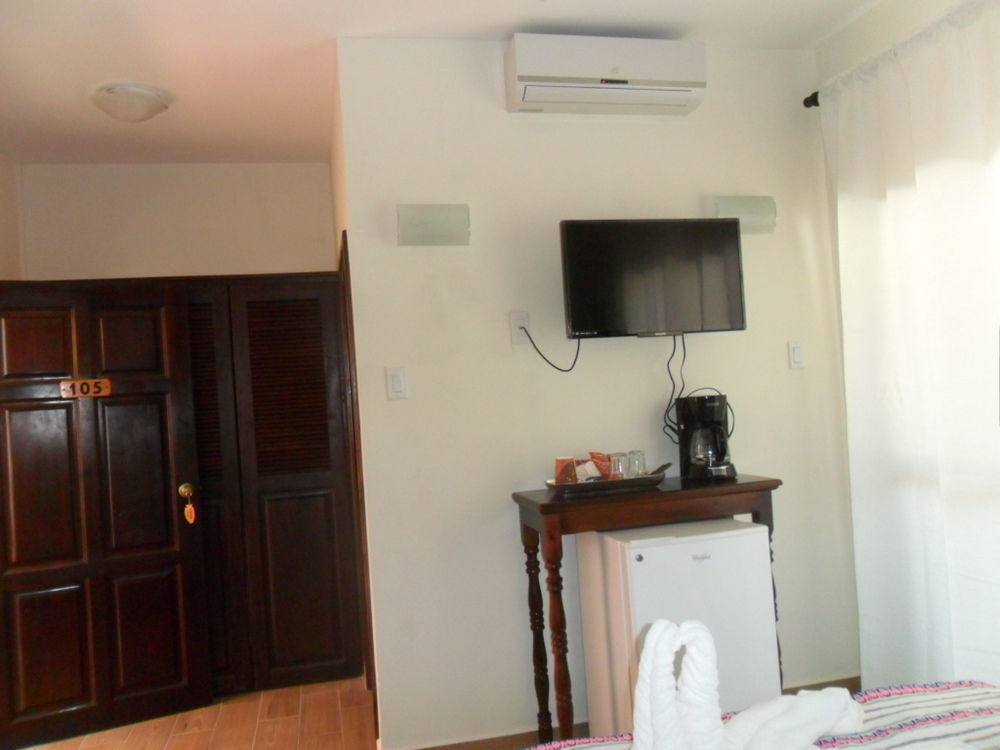 Jans Hotel Caye Caulker Exterior photo